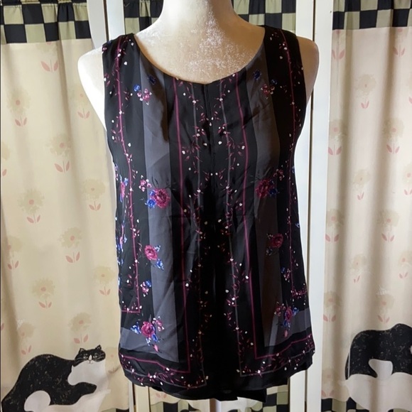 Elle Split Front Shell lined sleeveless Top - Picture 1 of 7